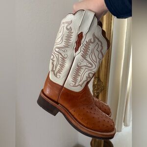 Women’s Lucchese leather cowboy boots